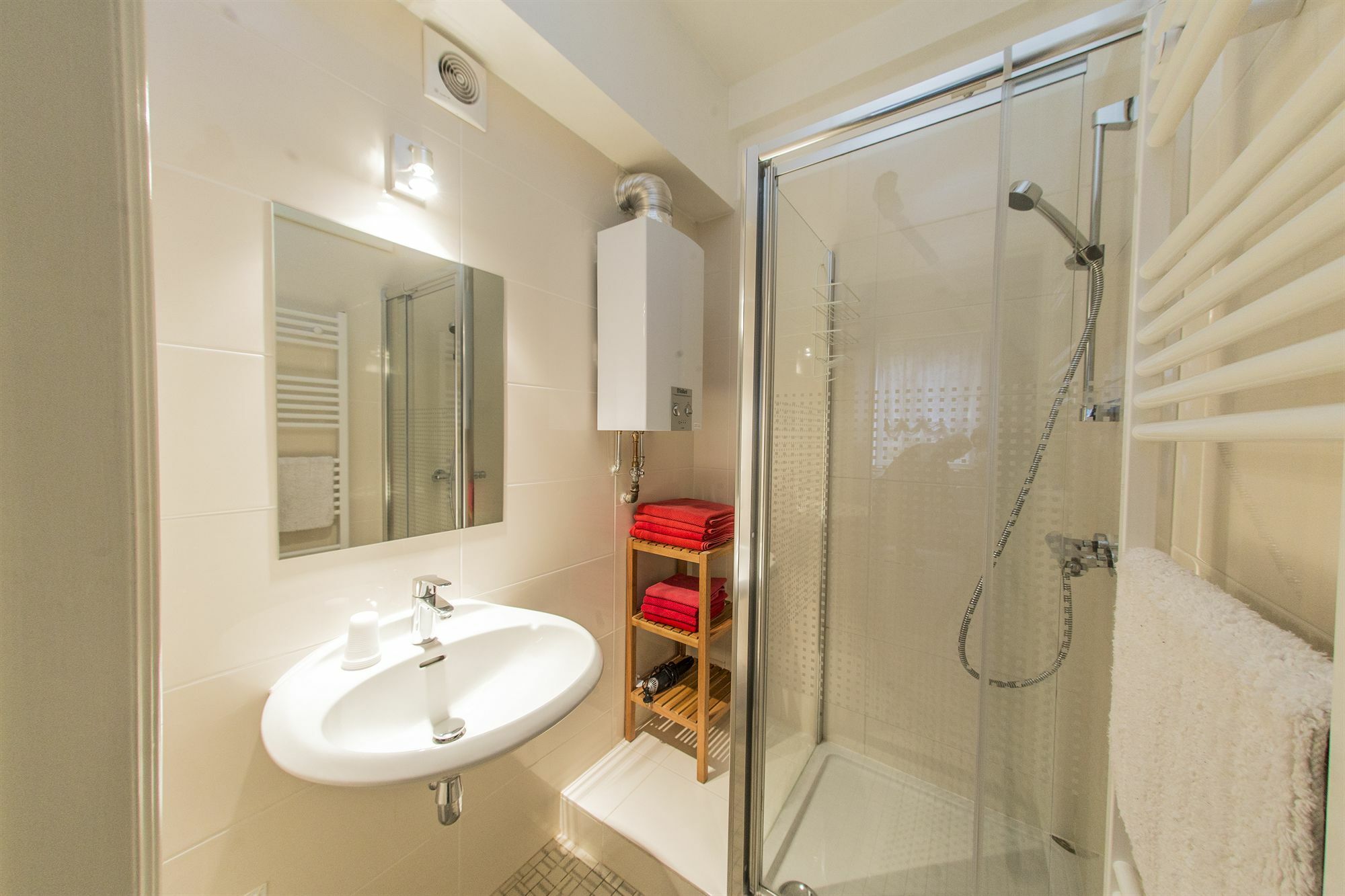 Rentbynight Aparthotel Brussel Bagian luar foto
