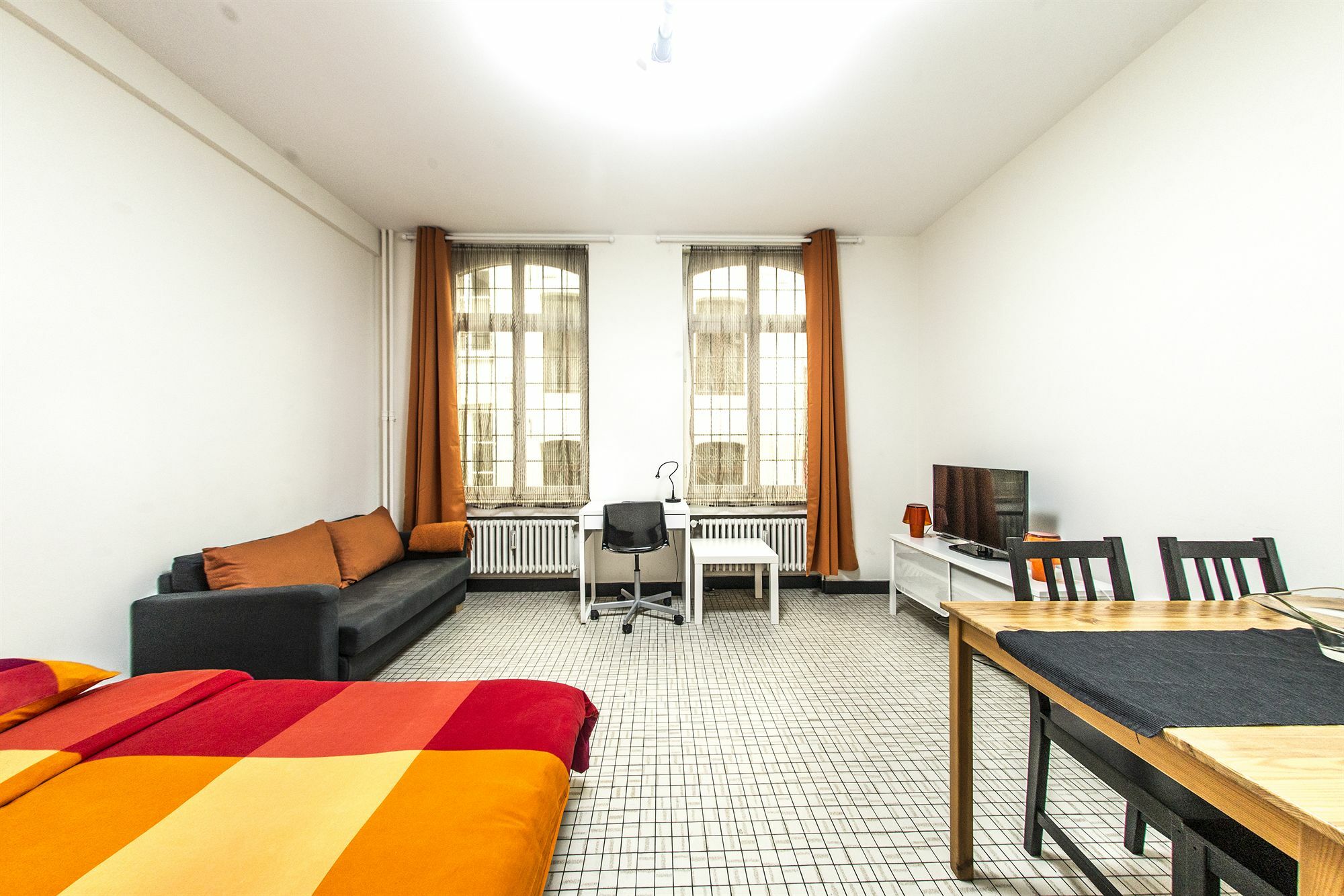 Rentbynight Aparthotel Brussel Bagian luar foto
