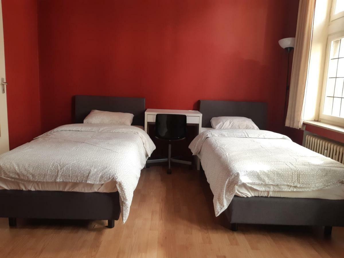 Rentbynight Aparthotel Brussel Bagian luar foto